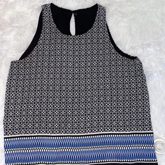 Sleeveless Layered Top SzM - Picture 7 of 7